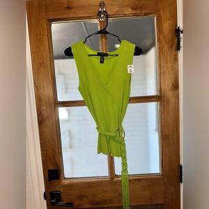 Small green blouse with knit belt